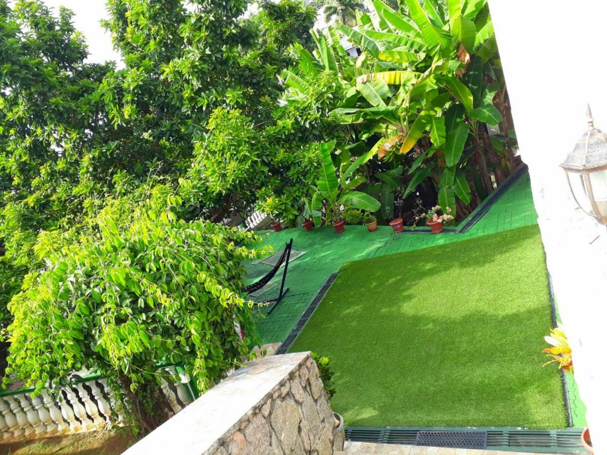 Apartamento Hibiscus House Seychelles Self Catering Victoria Exterior foto