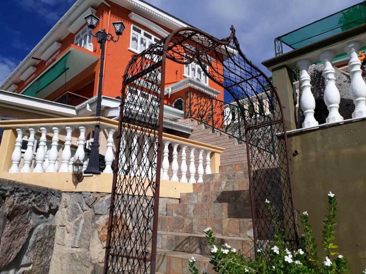 Apartamento Hibiscus House Seychelles Self Catering Victoria Exterior foto